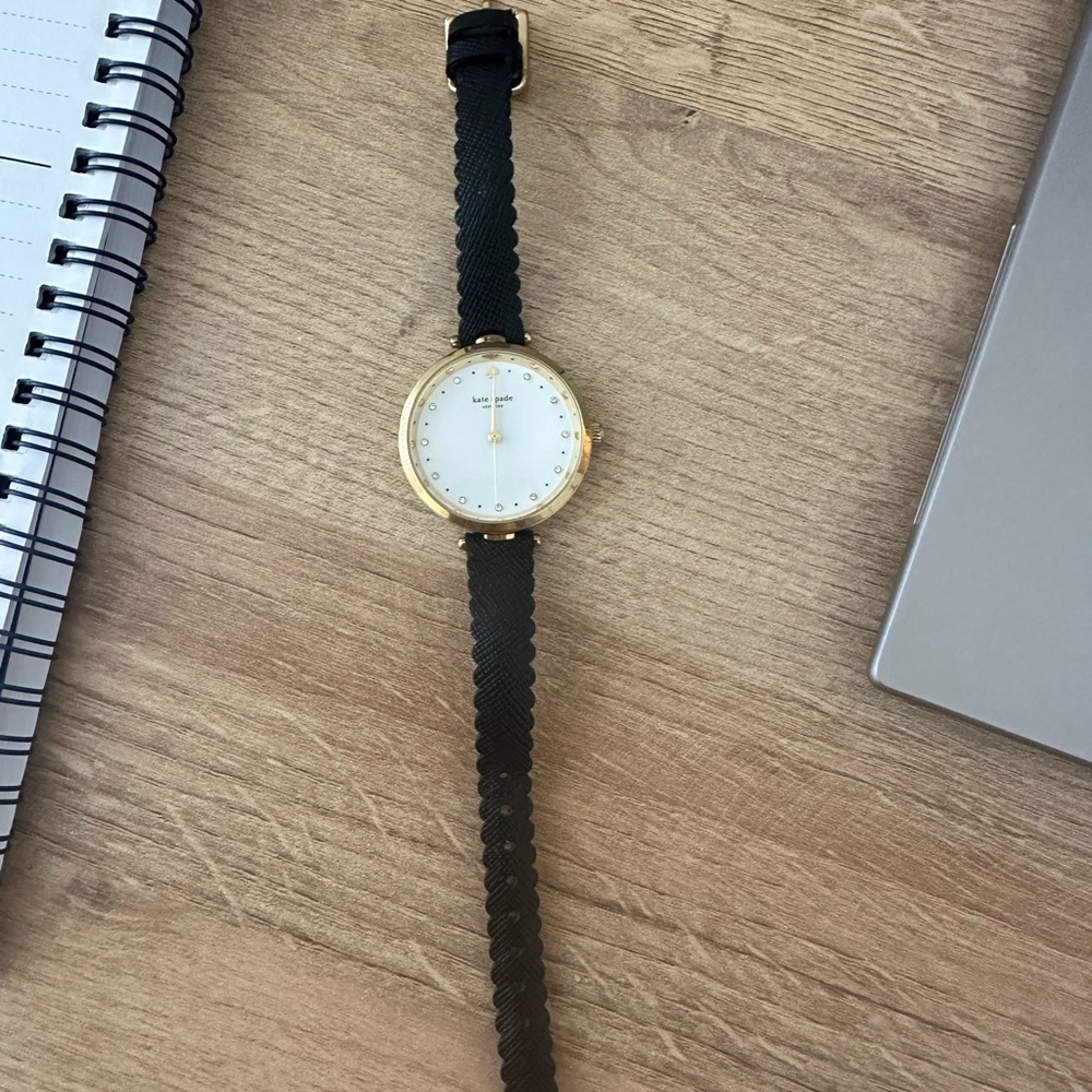 Kate spade watch. Doesn’t tick and not sure if can be fixed